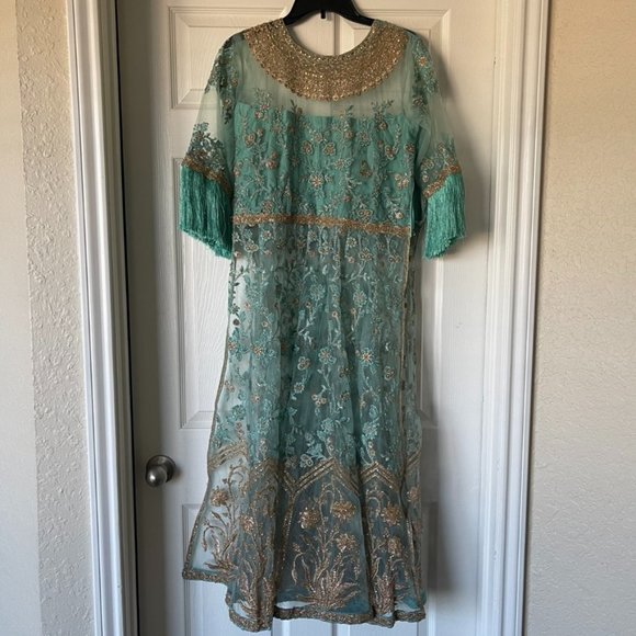 Lehenga Choli and Dupatta, size 10, Like New - Picture 5 of 16